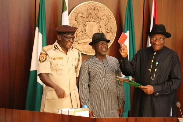 President Jonathan - July 2014 - BN News - e-passport - July 2014 - BellaNaija.com 91 (3)