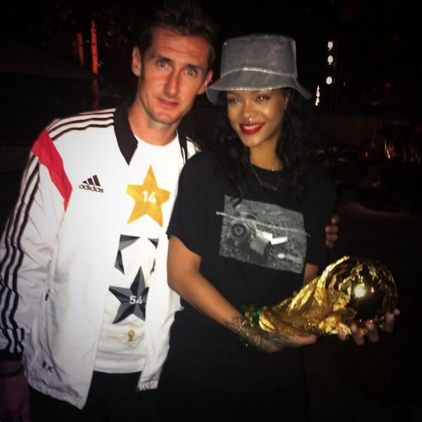 Rihanna World Cup1