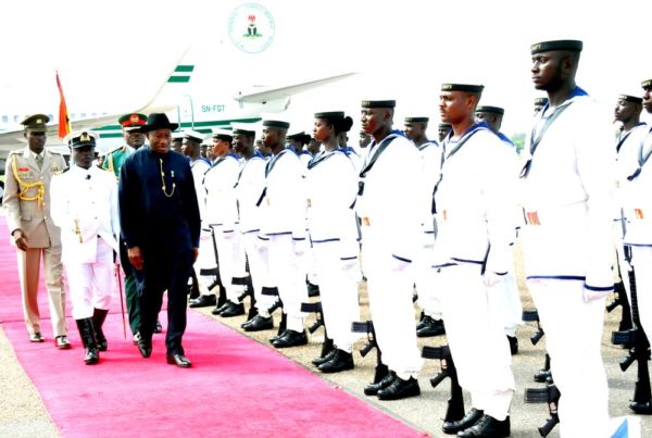 PIC. 8. PRESIDENT GOODLUCK JONATHAN, INSPECTING GUARD OF HONOUR AT THE 47TH  ORDINARY SESSION OF THE ECOWAS AUTHORITY OF HEADS OF STATE AND GOVERNMENT IN  ACCRA, GHANA ON TUESDAY (19/5/15).