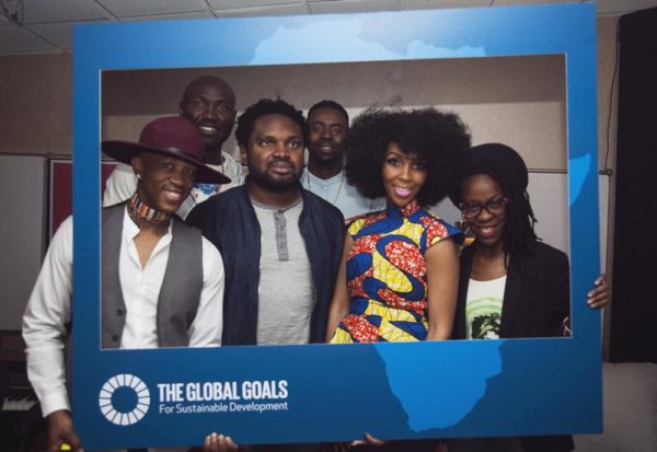 Group_shot_In_Studio_Global_Goals_Board