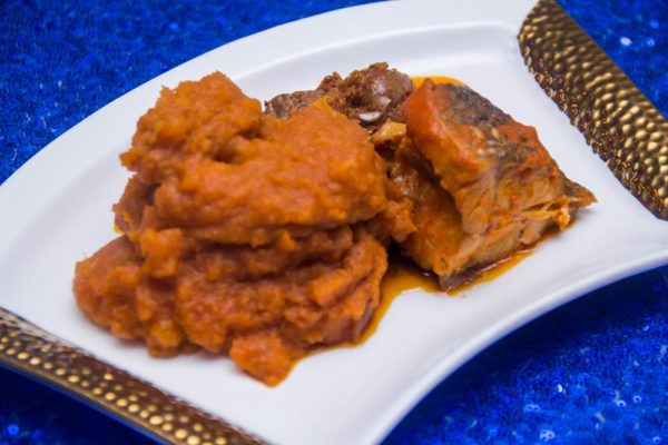 Asaro Yam Pottage with Stewed Fish and Pepper Sauce
