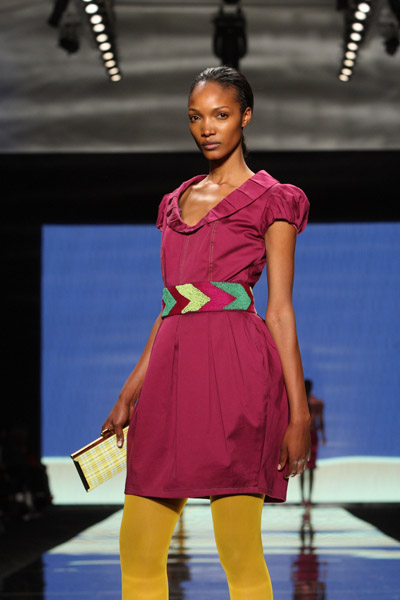Twisted collar tulip dress