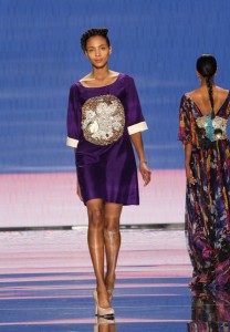 Deep purple cuffed shift dress with hand beaded motif (Rahma, Somalia)