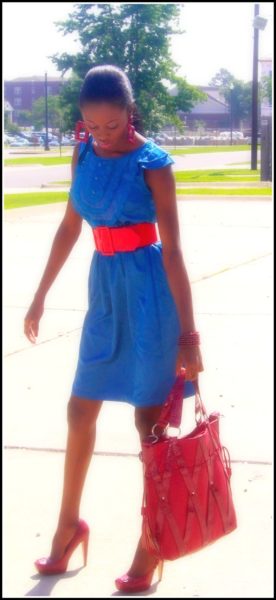 030ab This is the classy casual look, a simple dress and with dangerous heels and stunning bag...just easy to pull off. Heels can be worn at anytime of the day, not just restricted to nights alone. Dress: ASOS, Shoes: Bakers, Bag: Rue 21