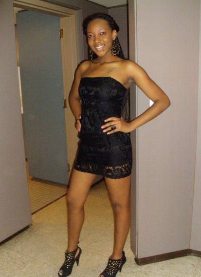 3 Dress: Forever 21; Shoes: Go Jane