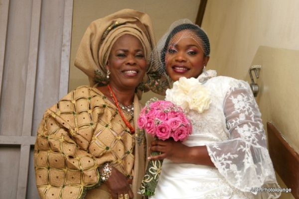 Moradeke and Seun Ogunbiyi White Wedding BellaNaija0007