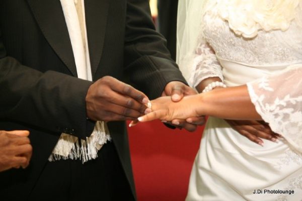 Moradeke and Seun Ogunbiyi White Wedding BellaNaija0012