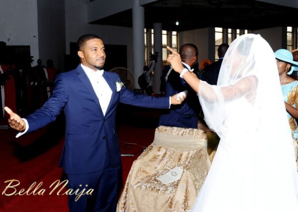 Tolu Odukoya & Olumide IjogunWhite Wedding Photonimi - December 2012 - BellaNaija463