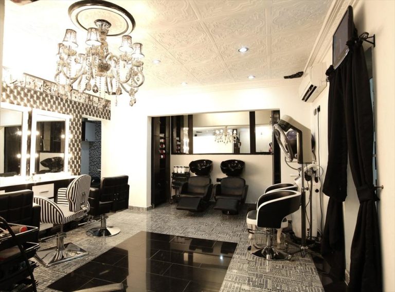 Luxury Human Hair Extensions Brand, Lo'Lavita Hair opens a