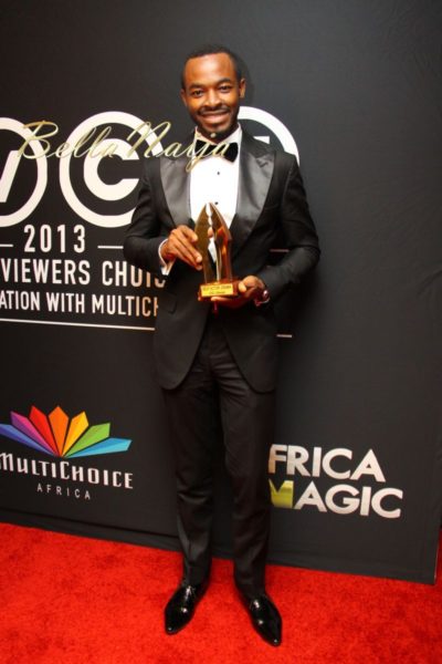 OC Ukeje star of Charles Novia's New Movie "Alan Poza" with his award at the AMVCA