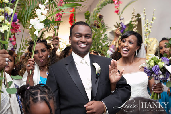 African_Wedding_LaceHanky_001