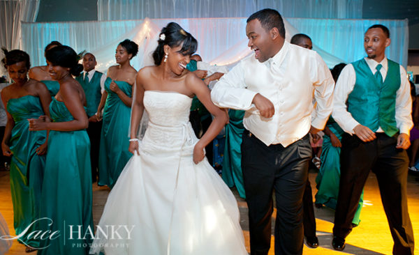 African_Wedding_LaceHanky_019