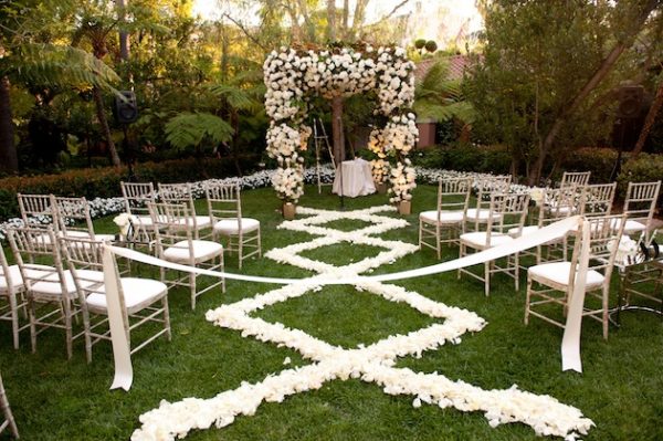 outdoor_wedding_decor_bellanaija_petal_aisle