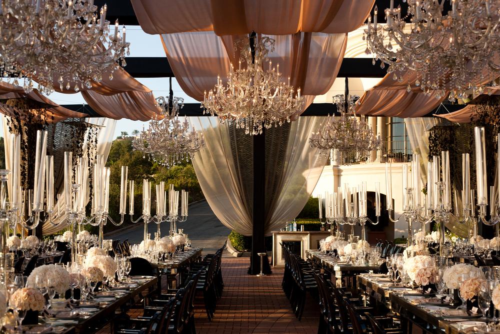 Decorating Outdoor Wedding Reception 18