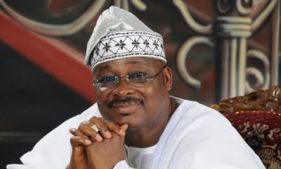 Governor Ajimobi presents staffs of office to 21 new Ibadan kings in a bid to transform Ibadan's chieftaincy institution