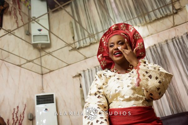 Abisoye_Lanre_Yoruba_Traditional_Engagement_Wedding_Jide_Alakija_Studios_Nigerian_BellaNaijaCM2_4495