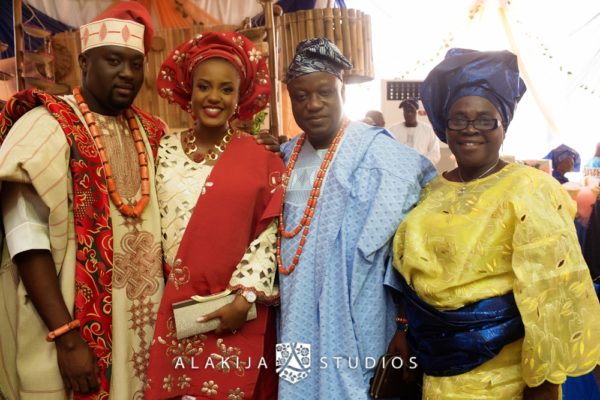 Abisoye_Lanre_Yoruba_Traditional_Engagement_Wedding_Jide_Alakija_Studios_Nigerian_BellaNaijaCM2_5322