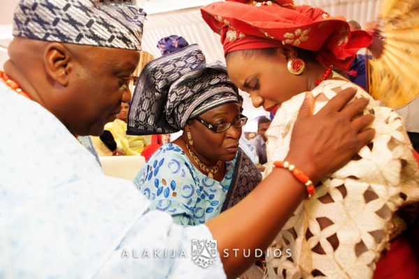 Abisoye_Lanre_Yoruba_Traditional_Engagement_Wedding_Jide_Alakija_Studios_Nigerian_BellaNaijaIMG_6977