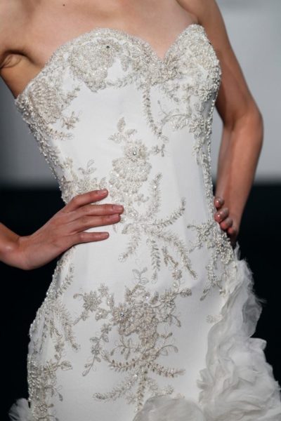 Mark_Zunino_Kleinfeld_Fall_2013_BellaNaija_Bridal_Collection_Wedding_dresses_7-MZBF501