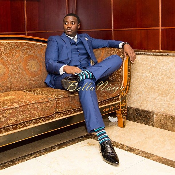 john_dumelo_blue_suit_groom