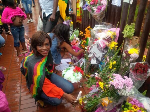 Beverly Osu & Denrele Edun Pay their Last Respect to Mandela - December 2013 - BellaNaija - 021