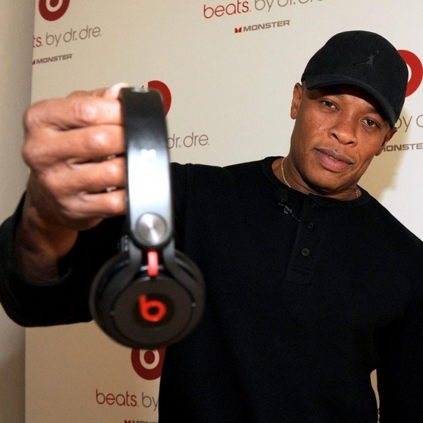 dr dre sell beats company to apple
