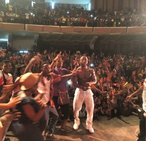 Iyanya in UNILAG - May 2014 - BellaNaija.com 01