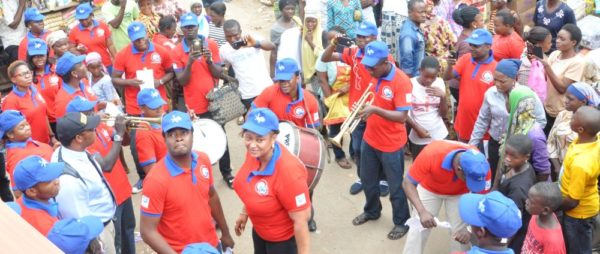 Nollywood Supports OMO Fast Action detergent - BellaNaija - July2014001 (4)