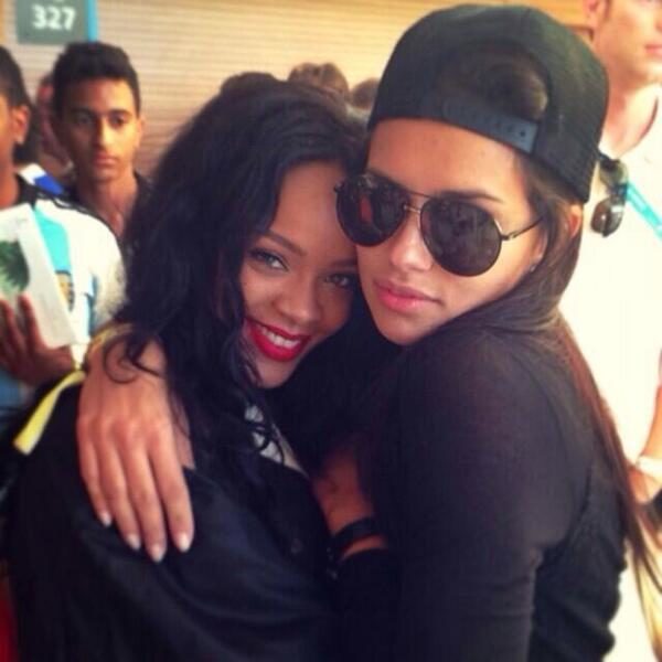 Rihanna World Cup6