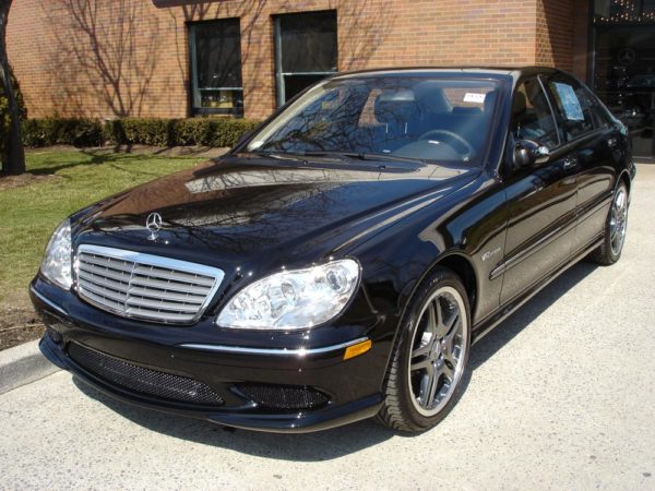 Mercedes-Benz S-Class or Smiley