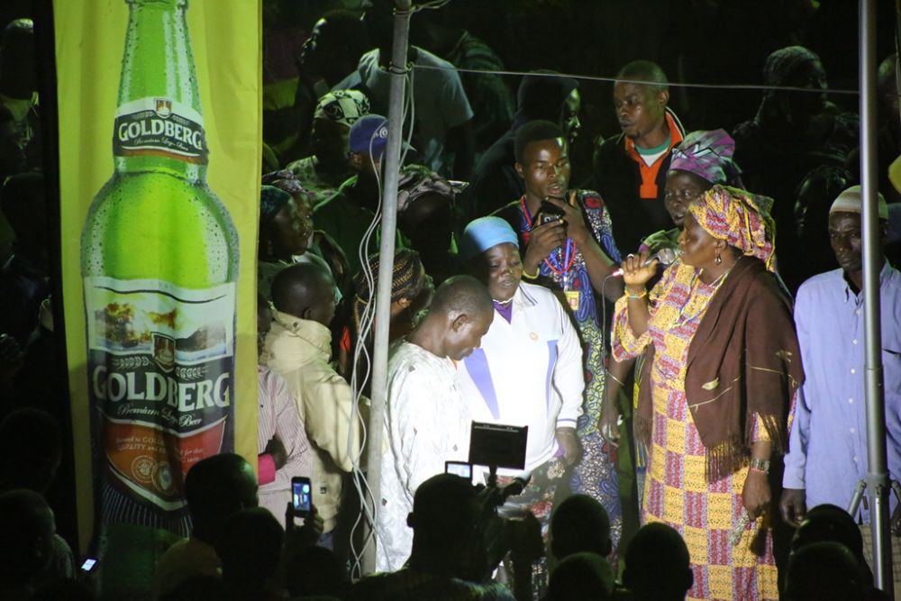 Goldberg Larger at Osun Osogbo Festival - Bellanaija - September2014001 (3)