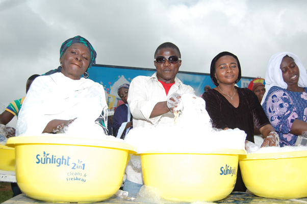 Sunlight Detergent Community Wash Campaign - Bellanaija - September 2014 (2)