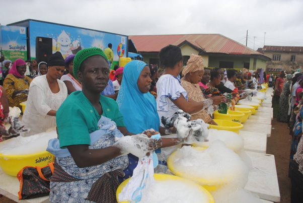 Sunlight Detergent Community Wash Campaign - Bellanaija - September 2014 (6)