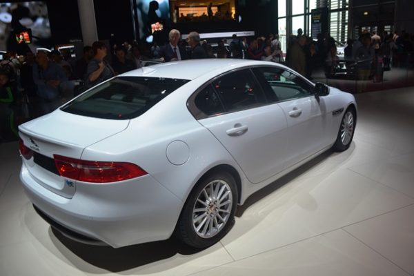 Jaguar XE (2)