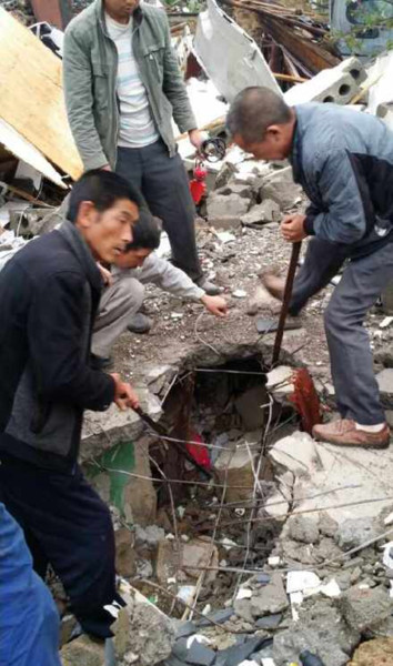 30 killed, 12 missing in China's Landslides