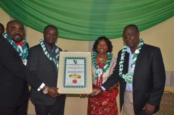 Alomo Bitters bags Medicinal Herbal Drink Award for Year 2014 - BellaNaija - December 2014002