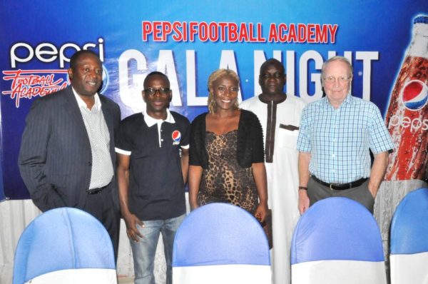 Technical Director, Nigeria Football Federation (NFF), Shuaibu  Amodu (1st Left); Brand Manager, Seven-Up Bottling Company(2nd Left); Consultant to Pepsi Football Academy, Mr. Iain Nelson (1st Right), Ms Pepsie Adikwu, Ex- international,  Dahiru Sadi during the Pepsi Football Academy’s  Gala Night in Lagos at the weekend