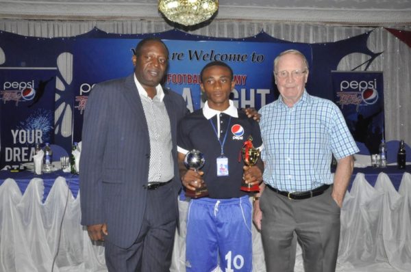 L-R: Technical Director, Nigeria Football Federation (NFF), Shuaibu  Amodu; Thankgod Nnoron,  Most Valuable Players for the 3rd Place  Match for U-16 and the Consultant to Pepsi Football Academy, Mr. Iain Nelson during the Pepsi Football Academy’s  Gala Night in Lagos at the weekend