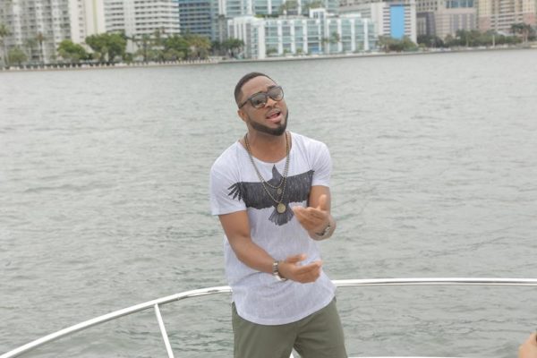 Behind-The_Scene Photos From Praiz's 'Heartbeat' video shoot (28)