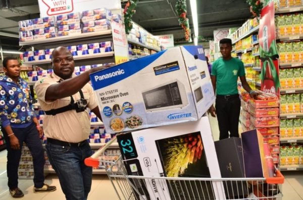 December Shopping Dash at Shoprite - Bellanaija - January2015018