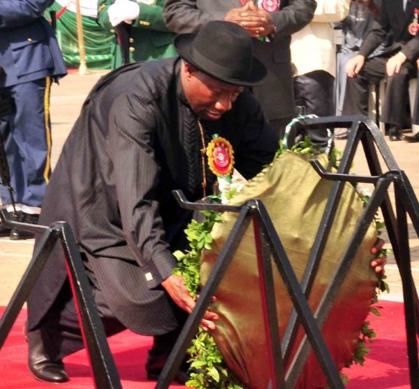 PIC.1.  WREATH LAYING FOR  2015  ARMED FORCES REMEMBERANCE DAY IN ABUJA