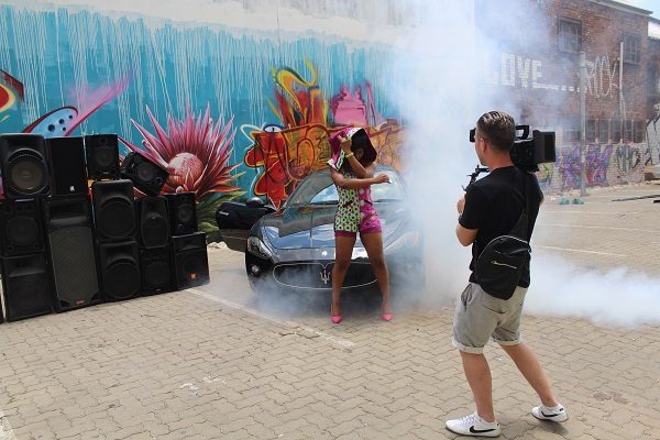 Yemi Alade - Taking Over Me [Video Shoot] (12)