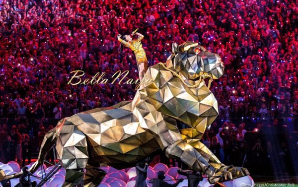 Katy-Perry-Super-Bowl-Halftime-Performance-February-2015-BellaNaija0023