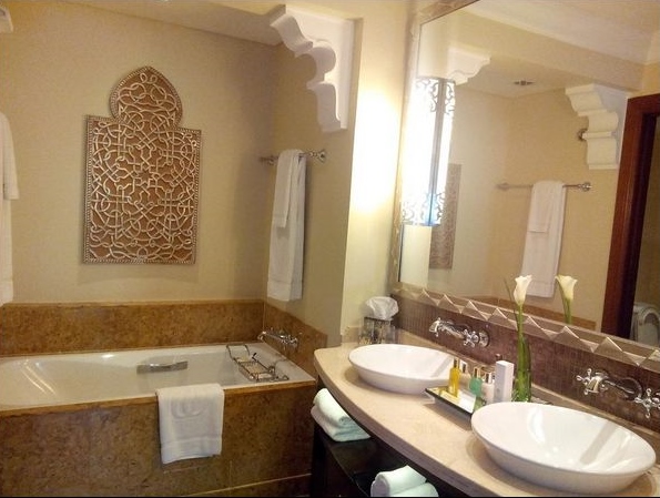 Palace Bathroom REAL