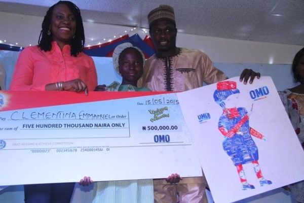 Brand Manager, Omo, Sarah Adoki; Category Manager Fab Cleaning, Unilever, Ibironke Ugbaja; Ugbaja second position and winner of 500 thousand naira, from Mafah Education Centre, Benin, Clementina Emmanuel; Mrs. Emmanuel (Mother) and Omo Brand Ambassador, Ali Nuhu at the Omo Imagine and Achieve Competition grand finale in Lagos