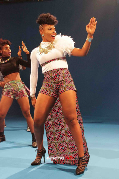 Yemi Alade - Pose B-T-S (14)