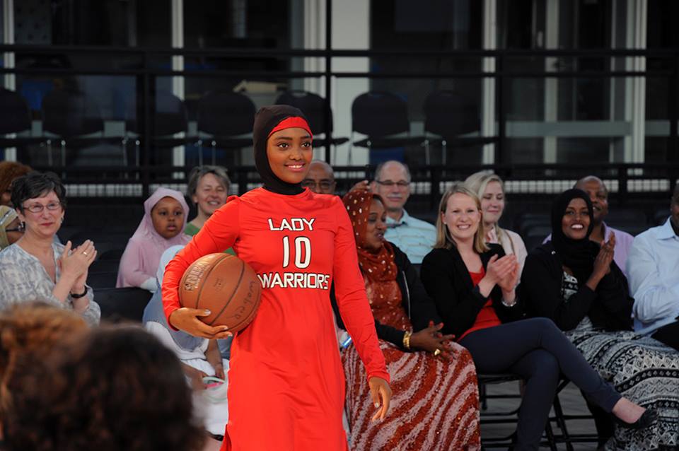 G.I.R.L.S. University of Minnesota College of Design Muslim Uniforms - BellaNaija - July2015006