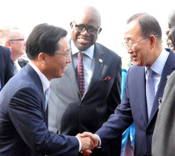 PIC 17. FROM LEFT: AMBASSADOR OF SOUTH KOREA TO NIGERIA, AMB. NOH KYU-DUK AND UN  COUNTRY REPRESENTATIVE IN NIGERIA, MR DAOUDA TOURE, WELCOMING THE UN SECRETARY- GENERAL, BAN KI-MOON WHO ARRIVE NNAMDI AZIKIWE INTERNATIONAL AIRPORT IN ABUJA ON  SUNDAY (23/8/15).     6125/23/8/2015/CH/NAN