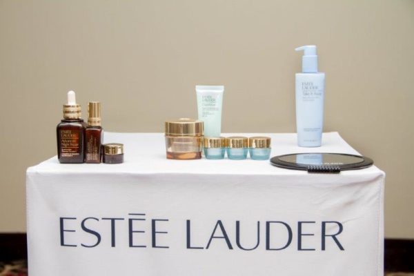 6.Estee Lauder 7 0030