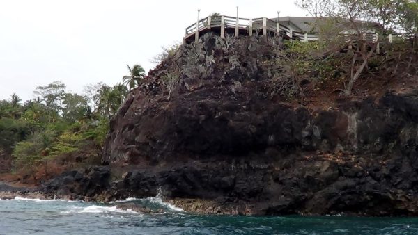 A typical water-front home built on elevated sticks, on rocks in Santana.